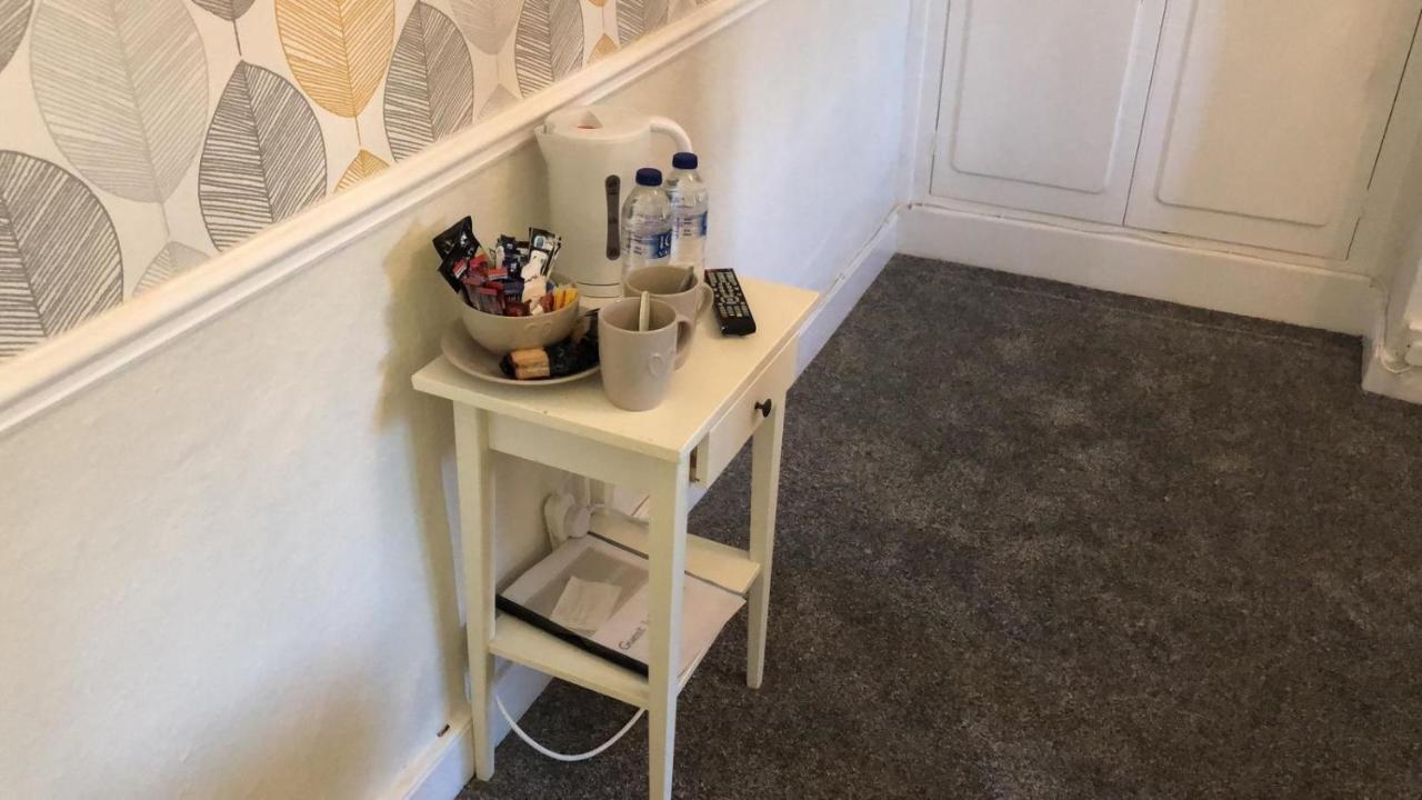 The New Wellington Hotel Brierley Hill Bagian luar foto
