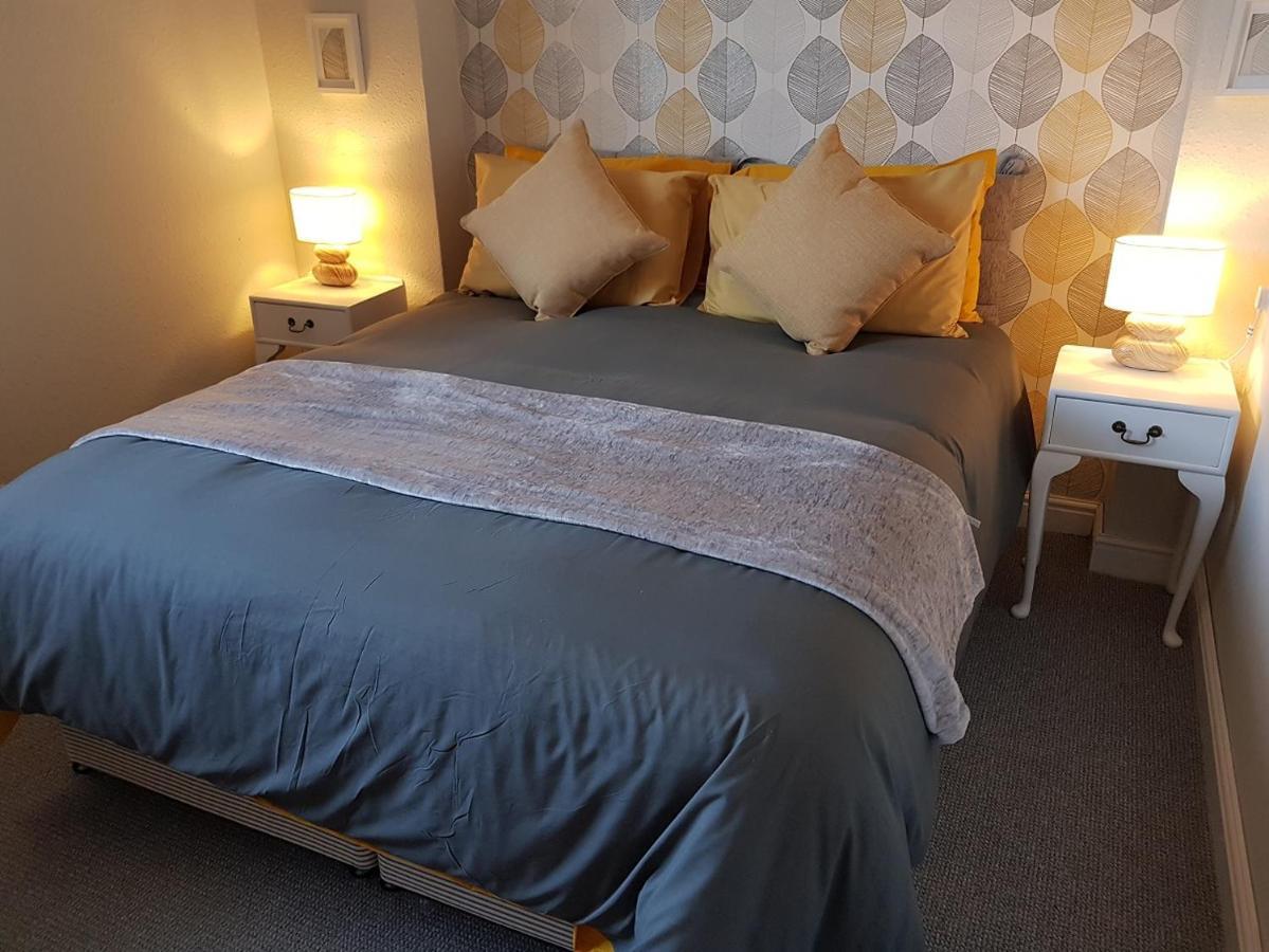 The New Wellington Hotel Brierley Hill Bagian luar foto