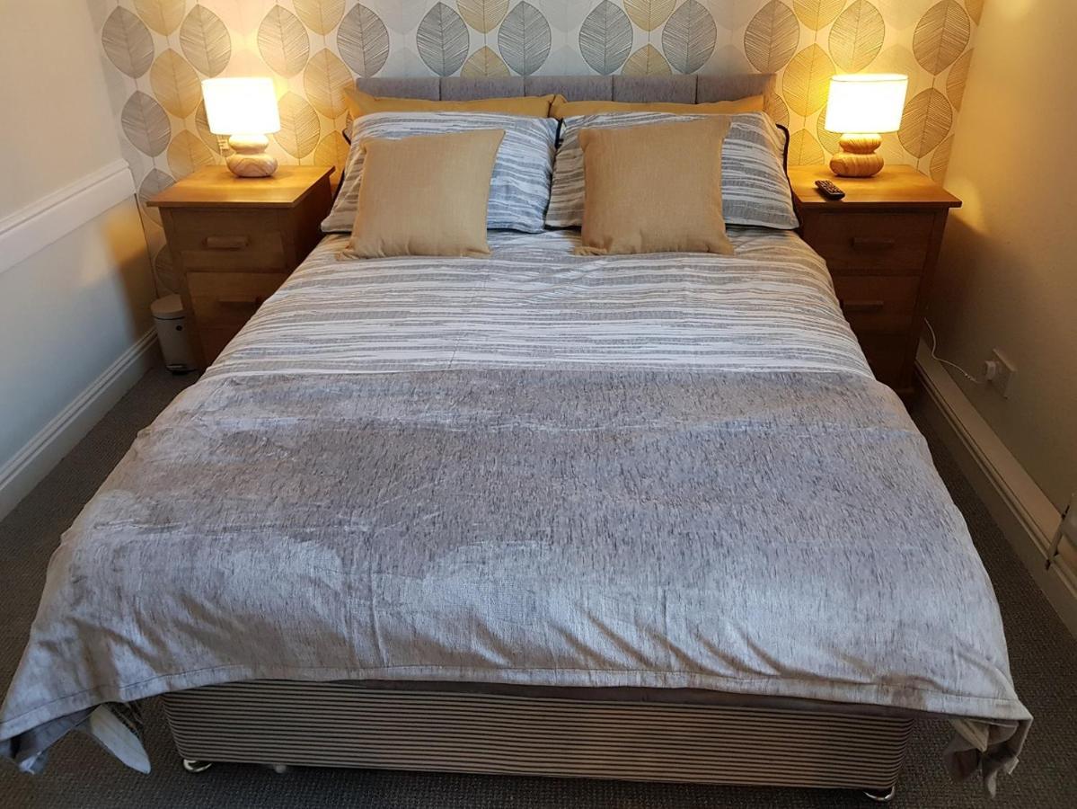The New Wellington Hotel Brierley Hill Bagian luar foto