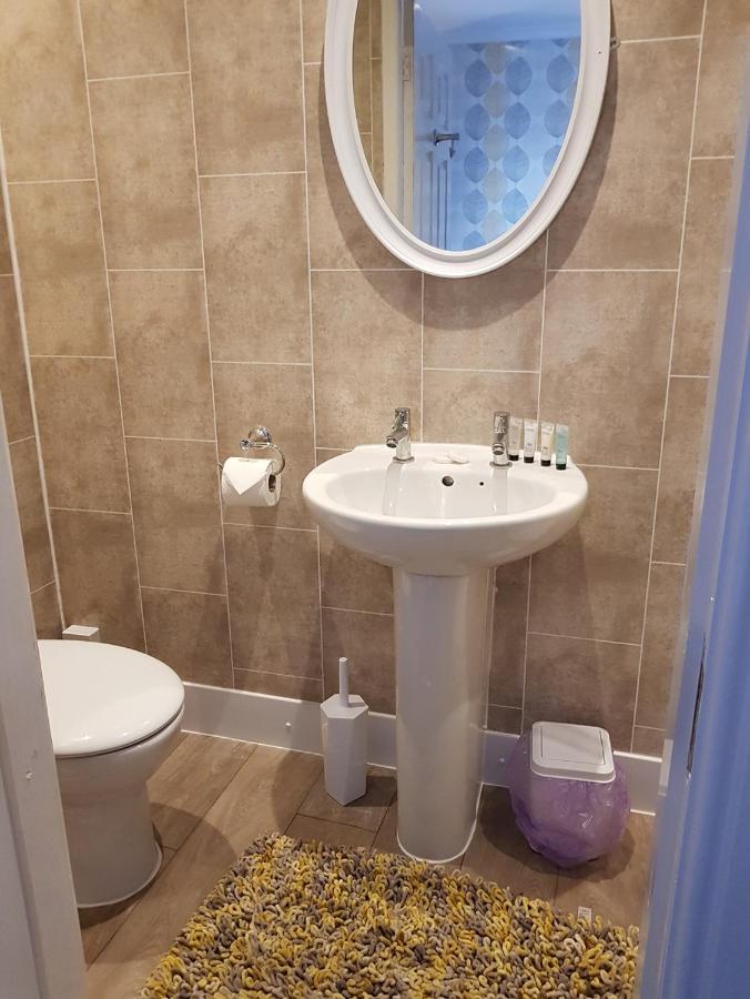 The New Wellington Hotel Brierley Hill Bagian luar foto