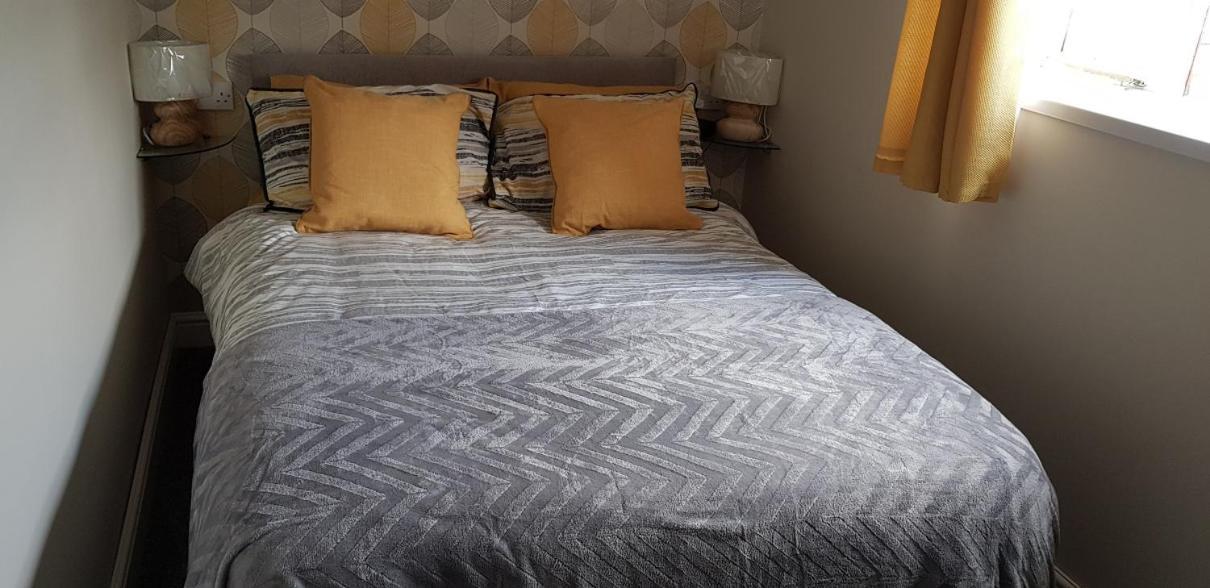 The New Wellington Hotel Brierley Hill Bagian luar foto