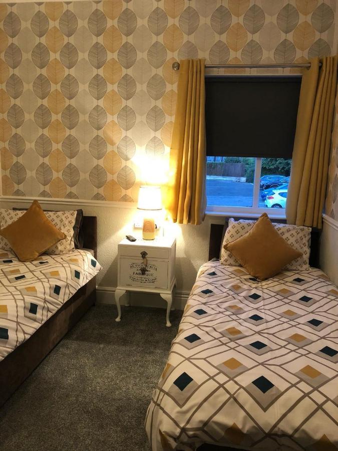 The New Wellington Hotel Brierley Hill Bagian luar foto
