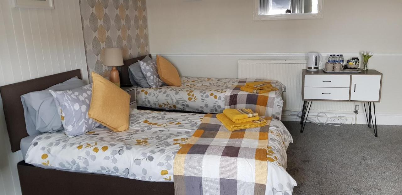 The New Wellington Hotel Brierley Hill Bagian luar foto